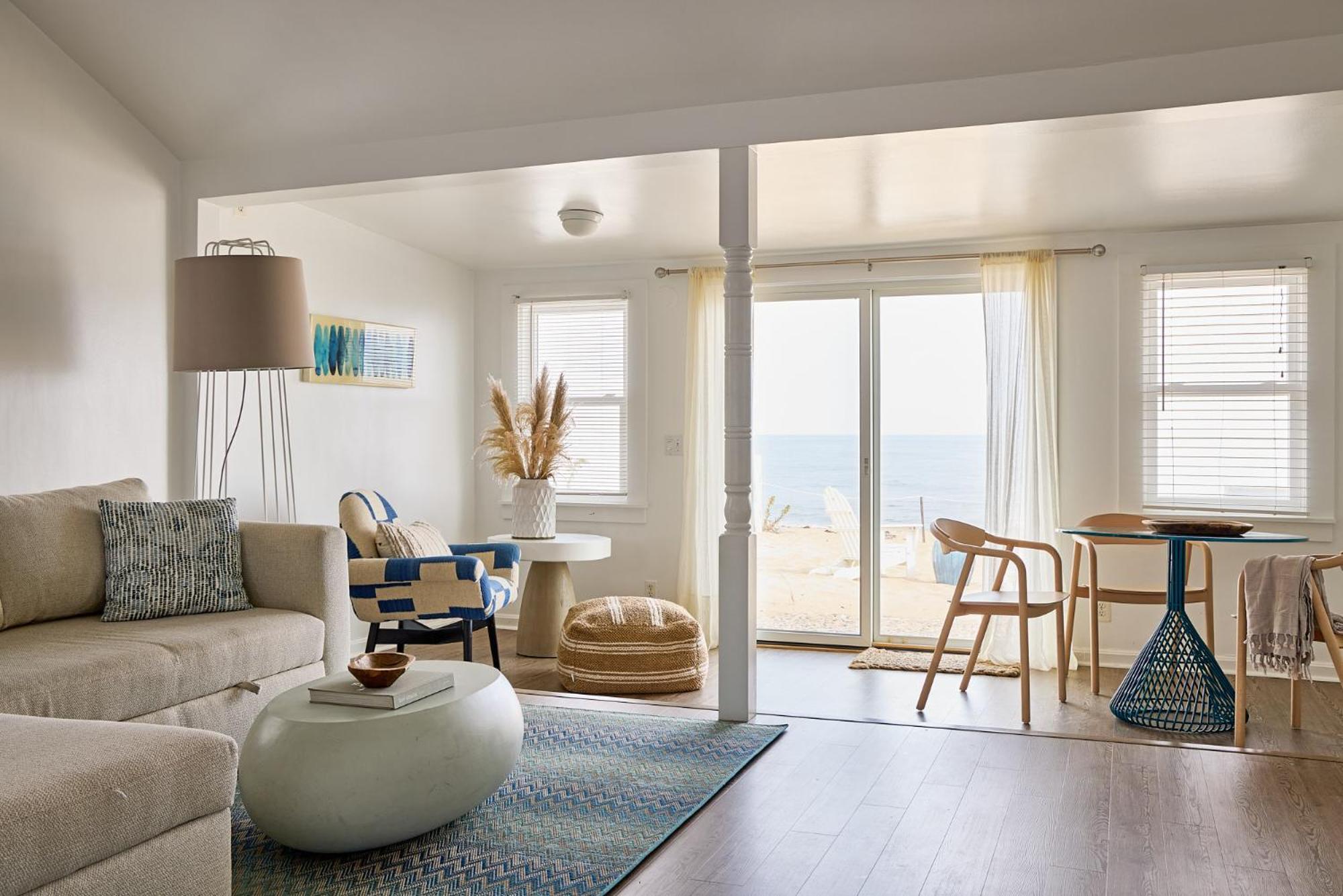 Blue - Inn On The Beach ニューベリーポート エクステリア 写真